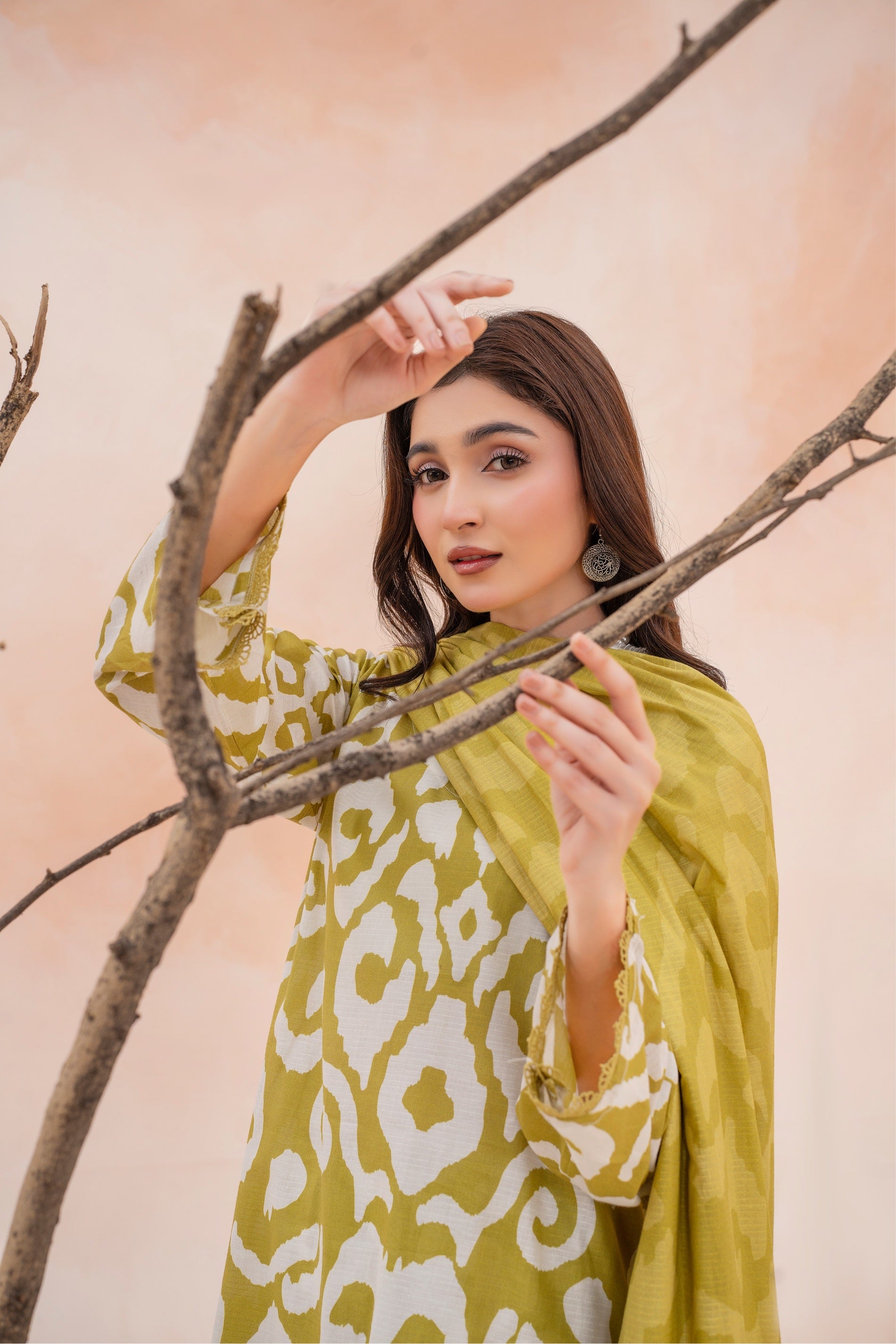 Clara- Luxury 03 Piece Unstitched Digital Print Bana Dora