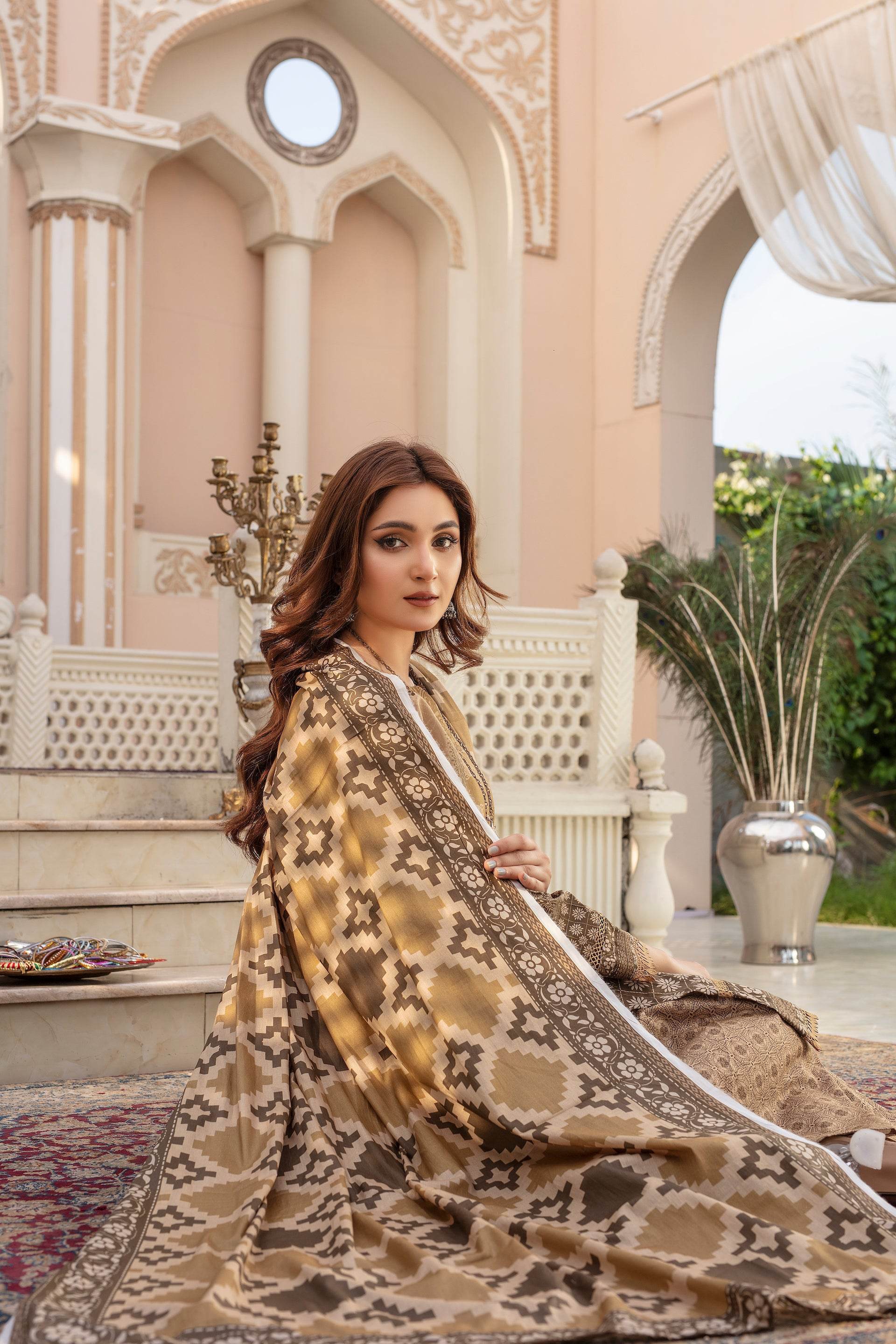 Cinnamon - 03 Piece Unstitched Digital Print with Lawn Dupatta - Ayzal Minal