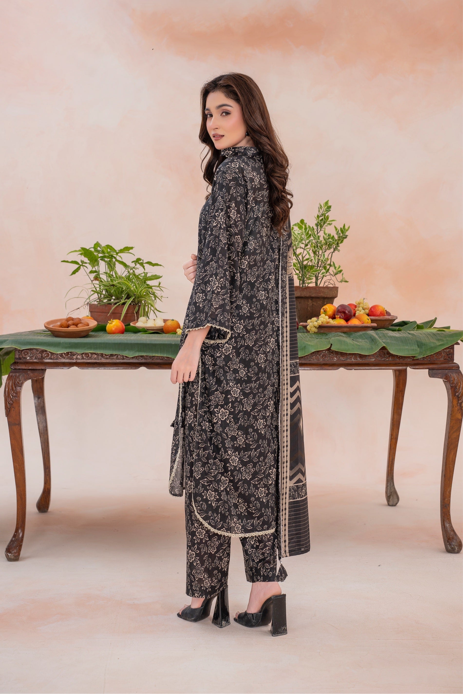 Haya- Luxury 03 Piece Unstitched Digital Print Lawn