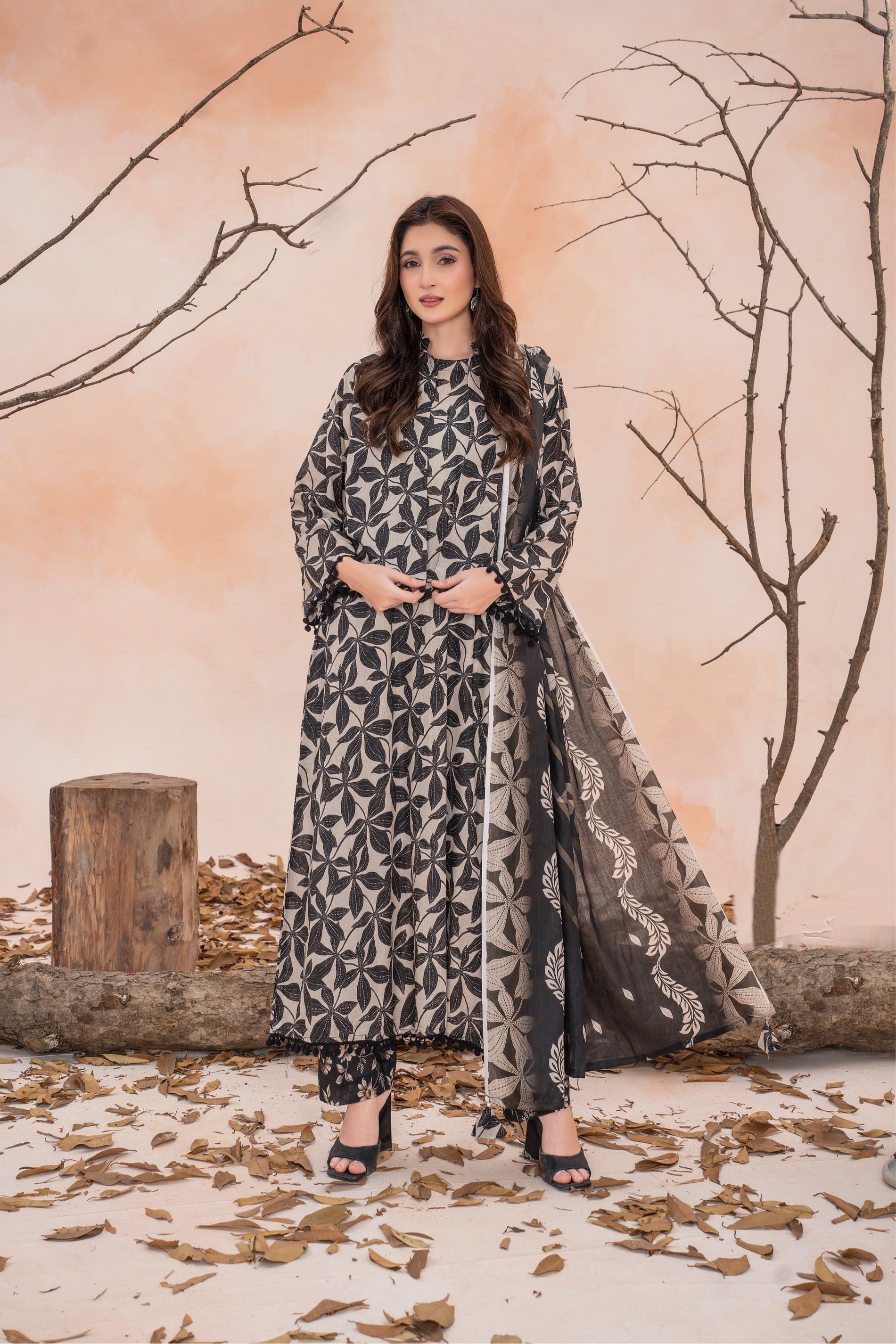 Elle- Luxury 03 Piece Unstitched Digital Print Lawn