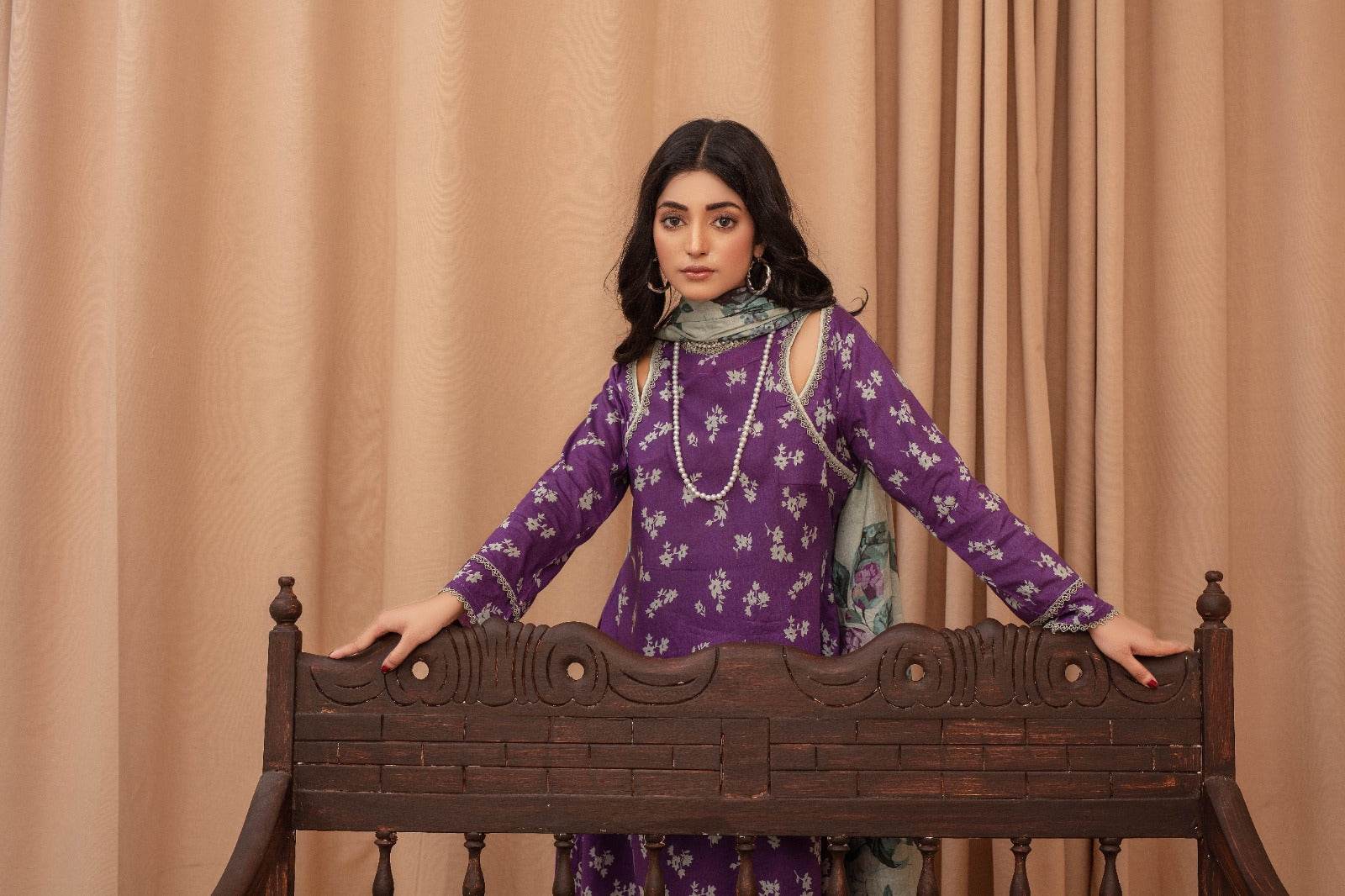 Iris - 03 Piece Unstitched Digital Print with Lawn Dupatta - Ayzal Minal