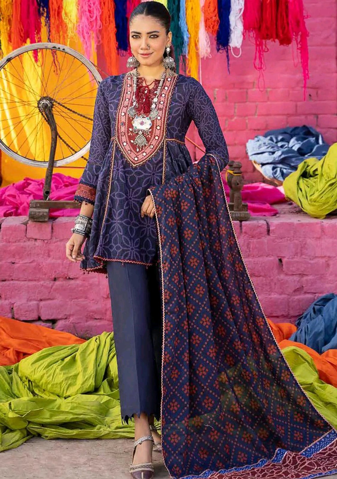 Veyra- 03 Piece - Digital Print with Lawn Voil  Dupatta