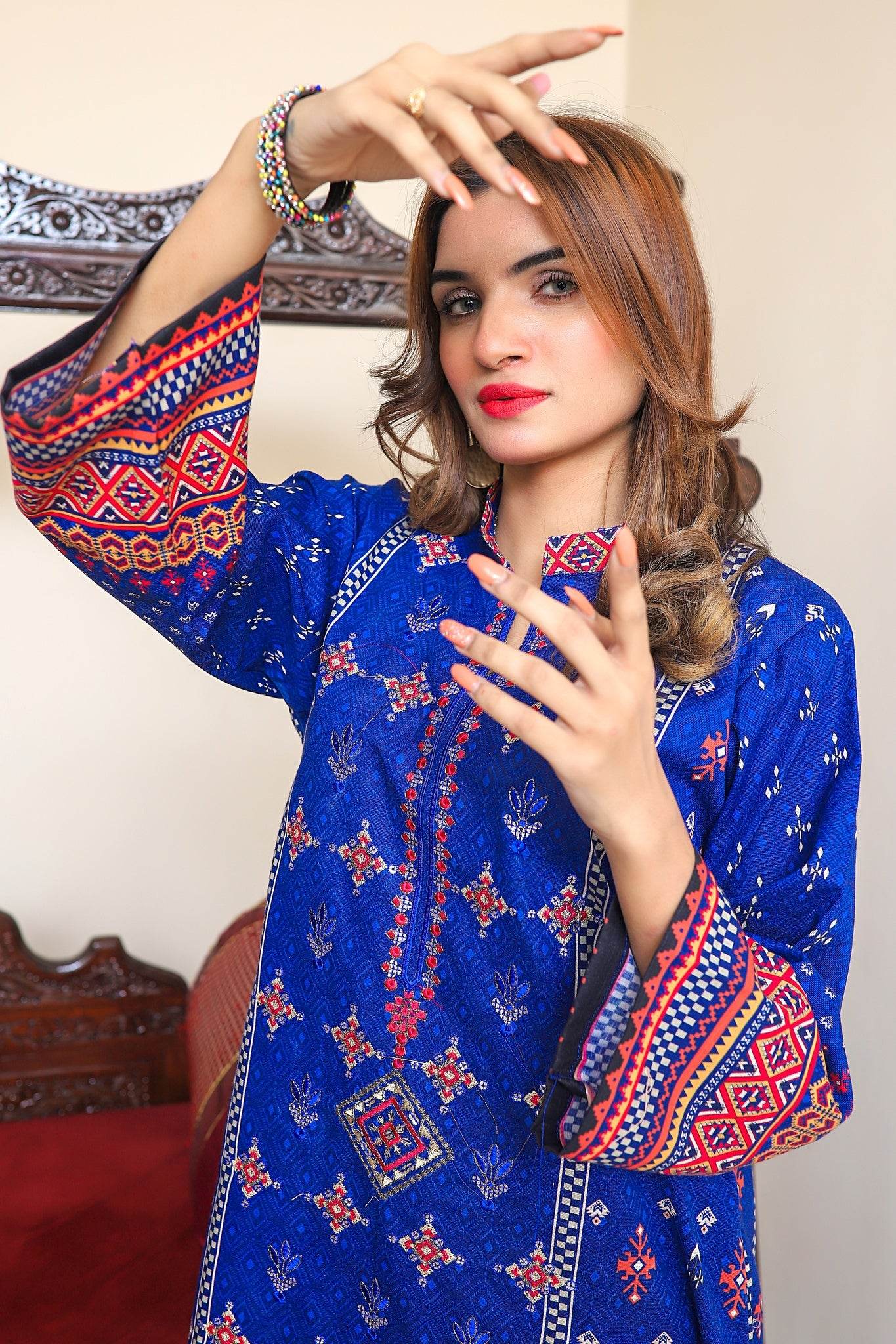 ICY RAIN - 3 PIECE EMBROIDERED UNSTITCHED KHADDAR - Ayzal Minal